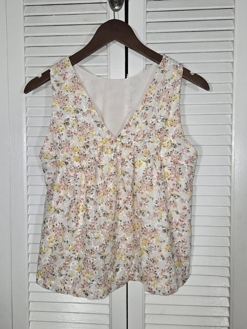 Loft Floral Eyelet Cropped Multicolor Sleeveless Tank Blouse Sz S